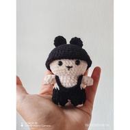 KalamazanCro - Readystock crochet Bunny Hat keychain #chennile yarn