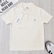 เสื้อไหมพรมคอปกผ้ายืดปักหมุดโลโก้สุดน่ารัก  เนื้อผ้านิ่มมากใส่แล้วไม่คัน งานป้าย waya