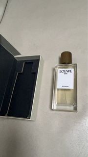 Loewe 001 Woman 香水