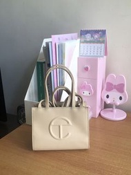 Telfar bag 奶茶色