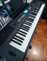 Yamaha Piaggero  NP-V60 digital piano