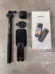 Insta360 X3 運動相機跟原廠藍芽自拍桿鏡頭完美連配件