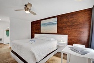 Waves Beach Town Cozy Studio Apartment