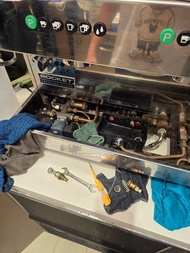專業咖啡機/磨豆機維修保養服務(家用商用)
Espress coffee machine maintenance service (home commercial) machine .eureka, 