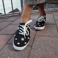 Keds CHAMPION CANVAS DAISY EMBROIDERY 經典刺繡帆布鞋 WF68577