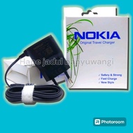 Original AC-15E Small Nokia Charger for E61, E61i, E63, E65, E66, E71, E72, E75, E90, N70, N71, N72,