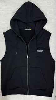 THE BADDIES CLUB 無袖連帽外套