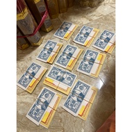 Pre-folded 8 types of banknotes. 10 cloves as shown in the photo, used to worship grandparents, car 