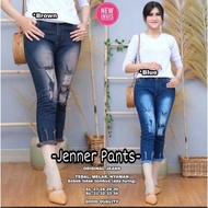 Jenner JEANS 7/9 WOMEN'S RIPPED // WOMEN'S RIPPED JEANS 7/9