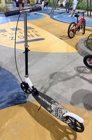 Scooter 滑板車
