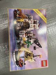 Lego 10320 Eldorado Fortress (全新未開連啡箱）
