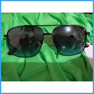 ❥ ❐ ⊙ Kinetix Mall pull out shades.. 100% Legit.. with out case.. Brand new.. Quality shades