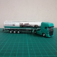 Welly 1:87 Scania Petronas F1 2015 Tanker Truck Diecast Alloy Model