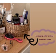 Multipurpose round water hyacinth basket