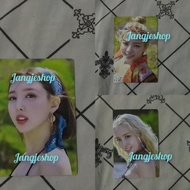 TWICE Photocard - TWICE MONOGRAPH MORE & MORE