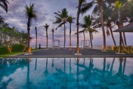 Villa 1000 m² dengan 4 kamar tidur dan 4 kamar mandi pribadi di Keramas (Sababay Beach Front 4 BR Pr