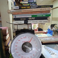 Used books 2 kilos 7 books Rp. 45,000 used original all