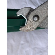 Dutch Net Guardrail Net Barbed Wire Net Steel Wire Net Fence Column Orchard Breeding Isolation Net R