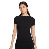 NIKE Sportswear Chill Knit Tight เสื้อยืดผู้หญิง NI083AP661EPTH