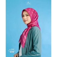 AR 700 | Arrafi Square Hijab | Patterned Veil | Square patterned hijab