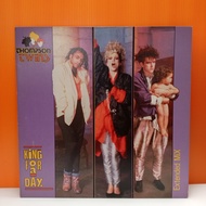 #RR55-54 LP TERPAKAI [ THOMPSON TWINS - KING FOR A DAY ] USED LP < NM >