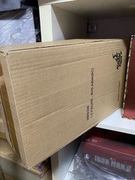 Hot Toys × :CHOCOOLATE – MMS356 – 蝙蝠俠對超人：正義曙光【重裝蝙蝠俠。黑電鍍特別版】1/6 比例 Armored Batman Black Chrome Versio