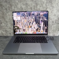 MacBook Pro 16-inch M2 Max / 12-Core CPU / 38-Core GPU / 32GB Unified Memory / 1TB SSD