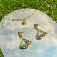 Elegant scratched stone fan earrings 8Planets