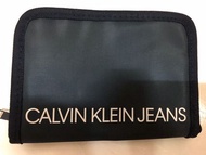 Calvin Klein jeans 肩背包（細背帶）