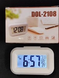 全新 迷你LCD鬧鐘 有背光及貪睡功能