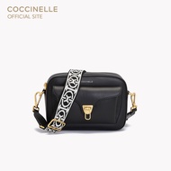 COCCINELLE กระเป๋าสะพายผู้หญิง รุ่น BEAT SOFT RIBBON CROSSBODY BAG 150201 สี NOIR