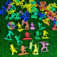 100cs dayak/Cowboy/indian Shape Plastic Statue Toys