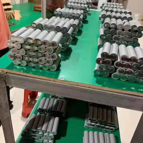 Daweikala 12V 12800mAh rechargeable battery suitable for Hitachi EB1214S 12V EB1220BL EB1212S WR12DM