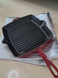Staub 鑄鐵煎鍋 烤盤 櫻桃紅 28cm