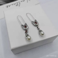 Elegant Women's Temperament Pin Inlaid with Diamonds Punk Earrings Red Maijia21New high-end pearl pe