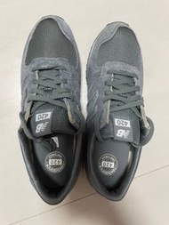 全新New Balance 420灰色 37.5碼