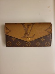 Louis Vuitton LV Sarah Wallet (with receipt)