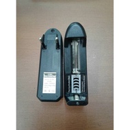 3,7 V battery charger (CHECK battery)