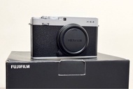 超新 Fujifilm X-E4 body, XE4 銀色