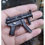 [Ready Stock] Miniature 1/6 SCALE METALLIC PAINTED MP5 TOY GUN MODEL MINIATURE FOR 12" ACTION FIGURE