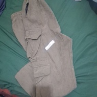 Cargo pants during LIVE