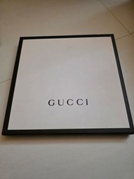 Gucci 頸巾盒