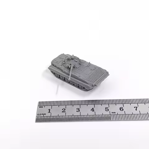 1/144 Scale BMP-2 Fighting Vehicle MODEL KIT