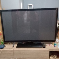 Televisi LCD