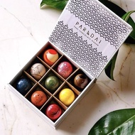 PARADAi - Chocolate Bonbon Small Boxset /ภราดัย ช็อคโกแลตสอดไส้ ganache หลากหลายรสชาติ กล่องเซ็ตเล็ก