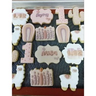 Decorated sugar cookies