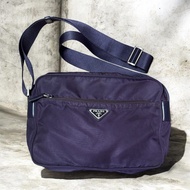 Prada 紫色相機包