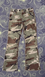 2000s Wrangler Camouflage Flared Jeans