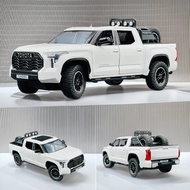 Box Boxed 1: 24 Toyota Tanto Pickup Alloy Car Model Pull Back Sound Light Toy Car Off-Road Simulatio