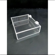 5 mm acrylic box with iron hinge 30x30x15